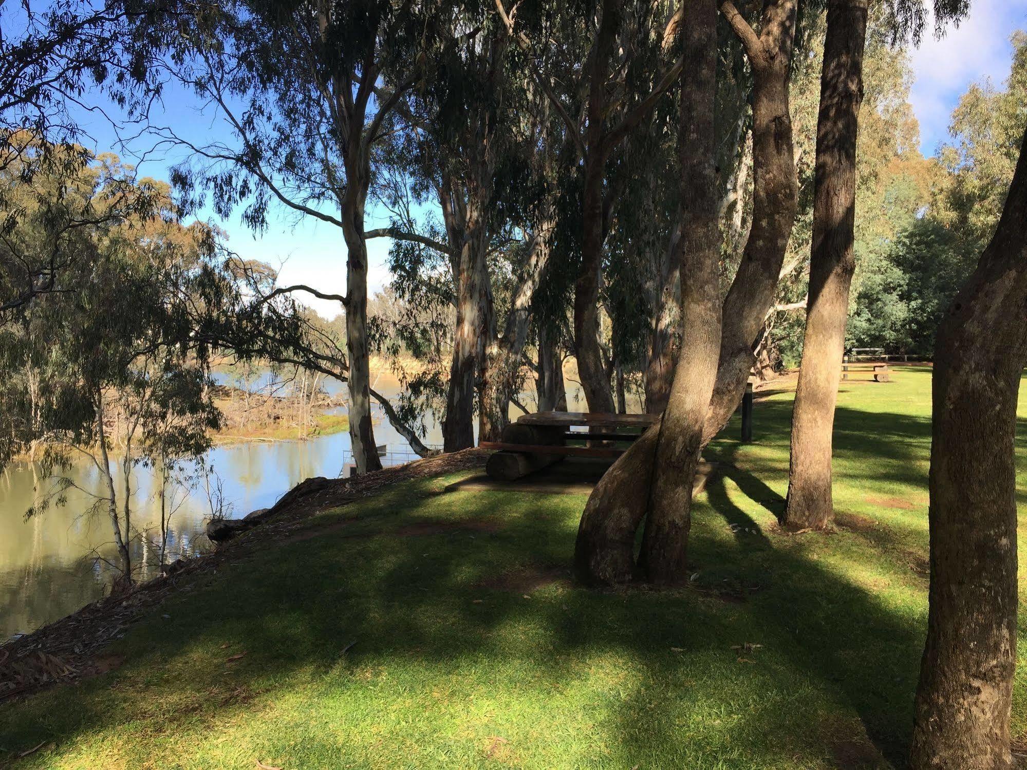 Riverspa Apartments Moama Exterior foto
